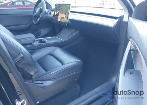 2022 Tesla Model Y Long Range Dual Motor All-Wheel Drive из США, поврежденный, VIN 7SAYGDEE0NF321512